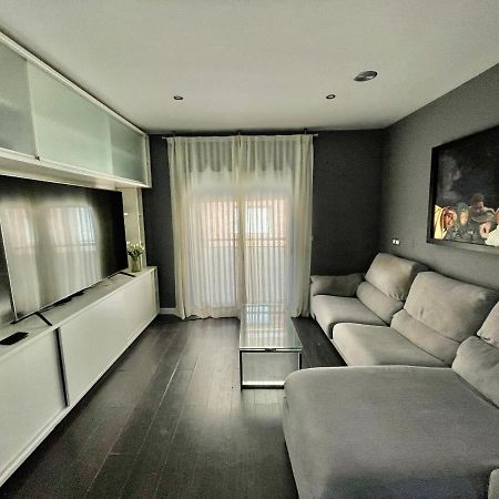 Moderno Apartamento Con Plaza De Garaje En Pleno Centro De Almería Kültér fotó