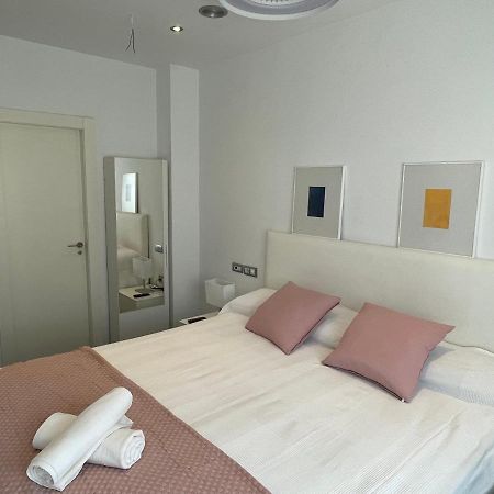 Moderno Apartamento Con Plaza De Garaje En Pleno Centro De Almería Kültér fotó