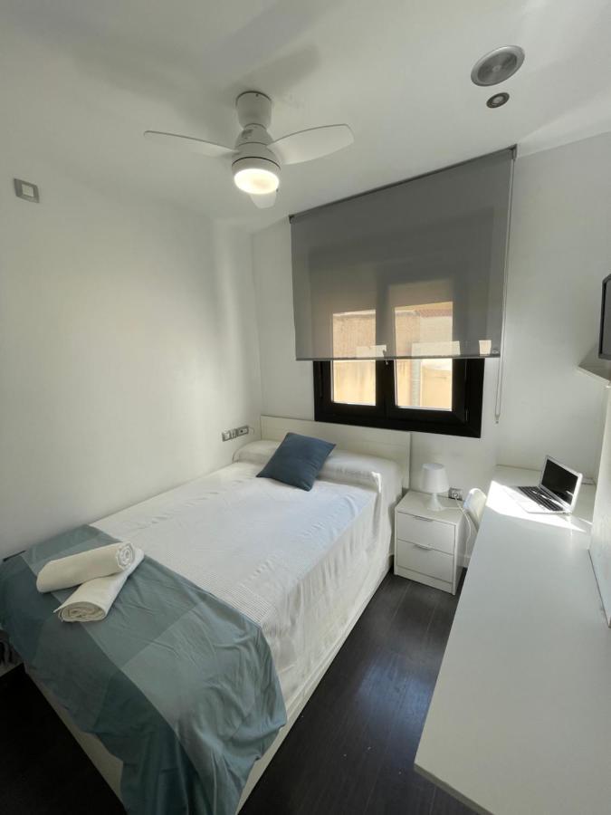 Moderno Apartamento Con Plaza De Garaje En Pleno Centro De Almería Kültér fotó